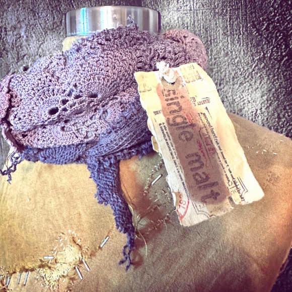 1 LEFT // distressed scrap bandanas - Picture 12 of 17